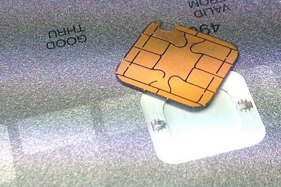 Elektrisch leitfähige Klebstoffe für Dual Interface Smart Cards
