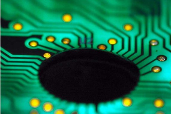 Epoxidharzklebstoffe in der Elektronik
